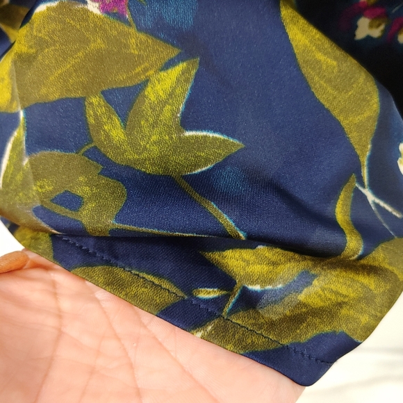 COLLECTIVE CONCEPT EMBELLISHED PULLOVER TOP (a388) - Picture 11 of 14